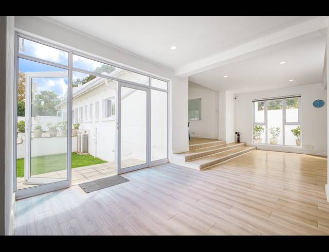 612M² OFFICE FOR SALE IN HIGHLANDS NORTH